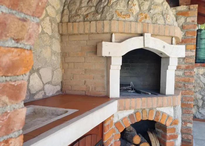Vila S Bazenom Mavrinac