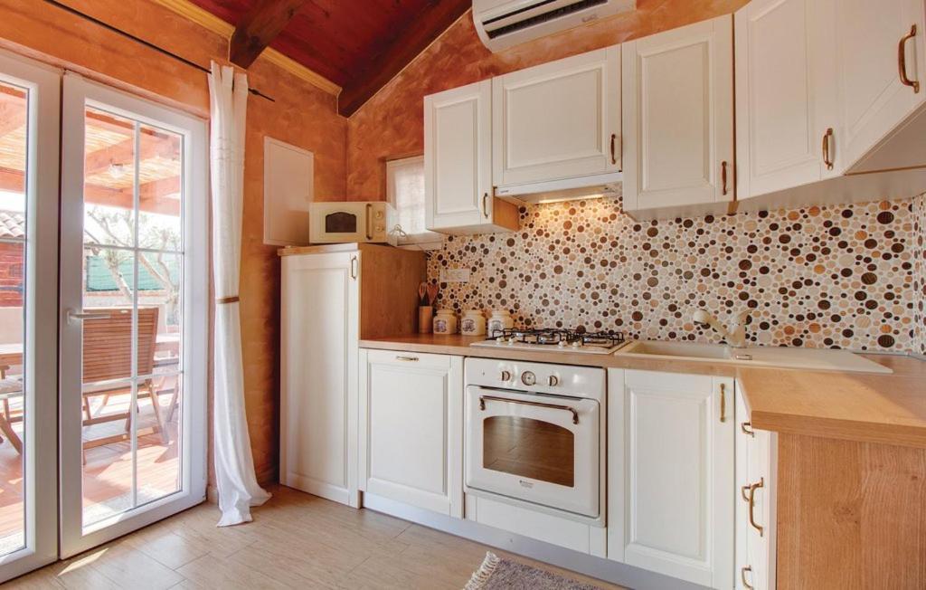 Villa S Bazenom Mavrinac